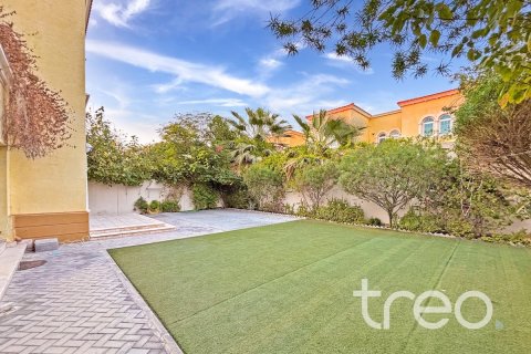 Villa de 3 chambres à Legacy, UAE No. 222764 26