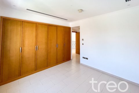 Villa de 3 chambres à Legacy, UAE No. 222764 14