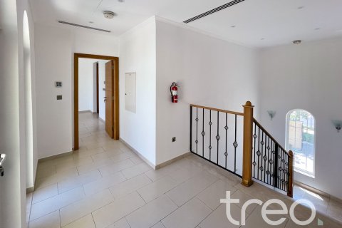 Villa de 3 chambres à Legacy, UAE No. 222764 13