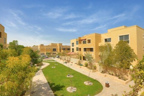 5 غرفة نوم  فيلا في Al Raha Gardens, الإمارات العربية المتحدة رقم 13282 16