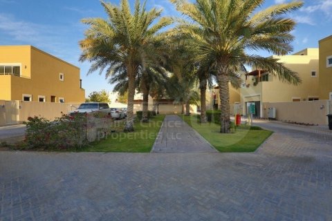 5 غرفة نوم  فيلا في Al Raha Gardens, الإمارات العربية المتحدة رقم 13282 18