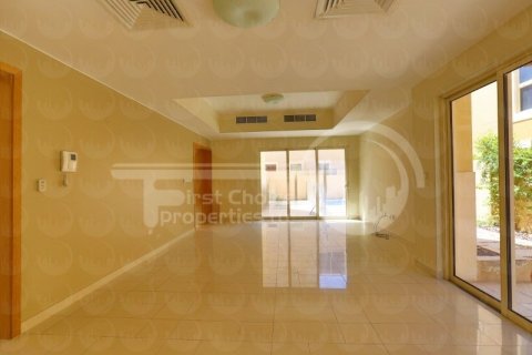 5 غرفة نوم  فيلا في Al Raha Gardens, الإمارات العربية المتحدة رقم 13282 5