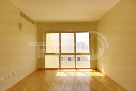 5 غرفة نوم  فيلا في Al Raha Gardens, الإمارات العربية المتحدة رقم 13282 10
