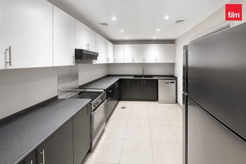Квартира с 2 спальнями в Дубай Марина, ОАЭ №216643 12