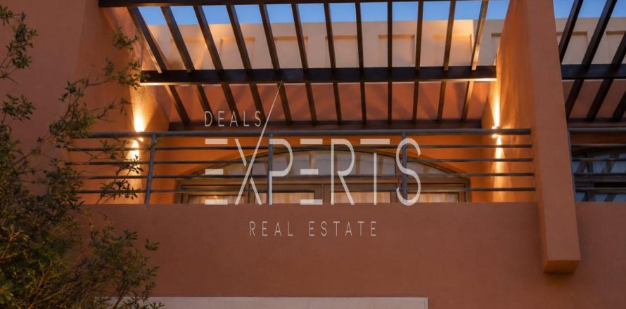 Villa de 5 dormitorios en Abu Dhabi, UAE No. 224244