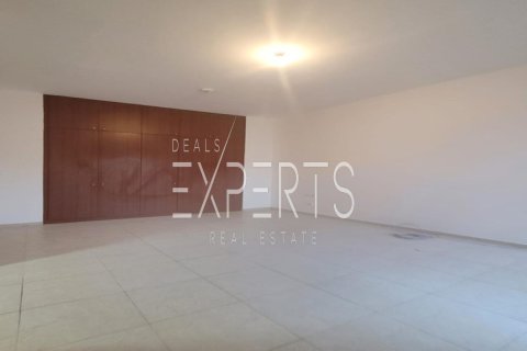 Villa de 5 dormitorios en Abu Dhabi, UAE No. 224244 15