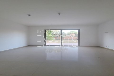 Villa de 5 dormitorios en Abu Dhabi, UAE No. 224244 6