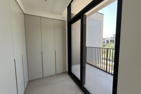 3 bedrooms Townhouse in Mudon, UAE No. 221678 8