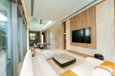 Villa de 5 dormitorios en Garden Homes, UAE No. 214007 14