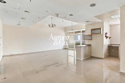 Apartment de 2 dormitorios en Jumeirah Lake Towers, UAE No. 220338 6