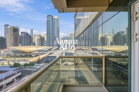 Apartment de 2 dormitorios en Jumeirah Lake Towers, UAE No. 220338 3