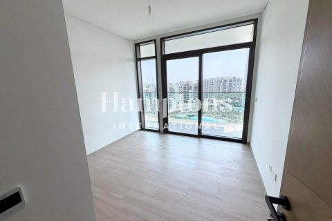 Квартира с 2 спальнями в Palace Residences, ОАЭ №216695 4