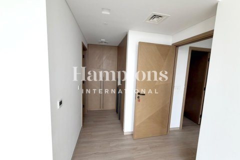 Квартира с 2 спальнями в Palace Residences, ОАЭ №216695 15