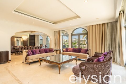 4 bedrooms Villa in Garden Homes, UAE No. 64655 4