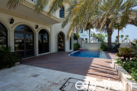 4 bedrooms Villa in Garden Homes, UAE No. 64655 31