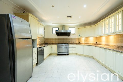 4 bedrooms Villa in Garden Homes, UAE No. 64655 21