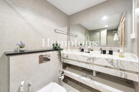 Apartment de 2 dormitorios en The Address Dubai Marina, UAE No. 223734 9