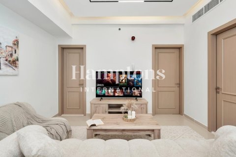 Apartment de 2 dormitorios en The Address Dubai Marina, UAE No. 223734 10
