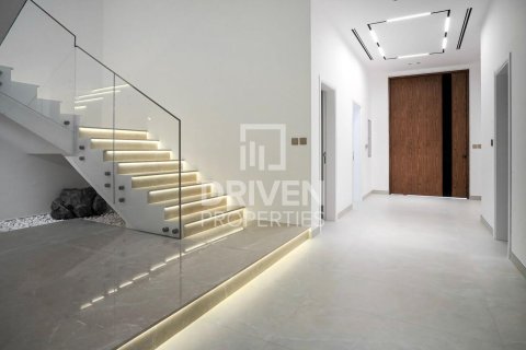 Вилла с 5 спальнями в Hacienda, ОАЭ №221007 10