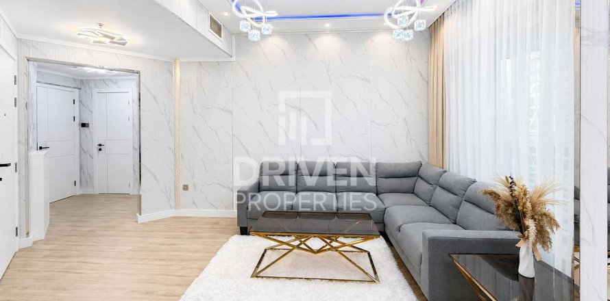 Apartment de 1 dormitorio en Jumeirah Lake Towers, UAE No. 223058