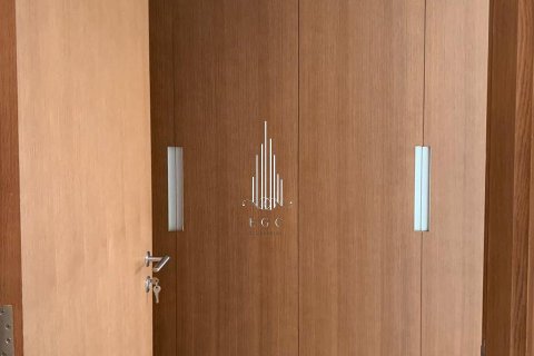 2 bedrooms Apartment in Al Raha Beach, UAE No. 37272 8