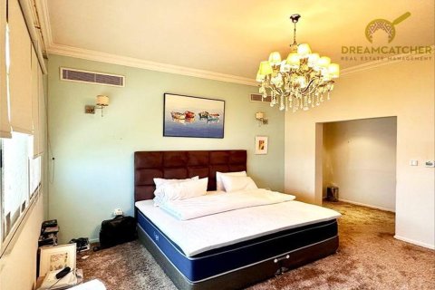 5 bedrooms Villa in Al Hamra Village, UAE No. 34239 14