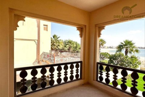 5 bedrooms Villa in Al Hamra Village, UAE No. 34239 4