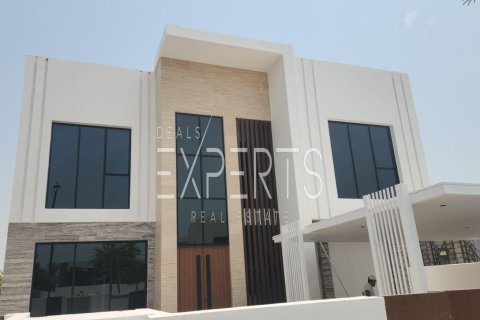 Villa de 5 dormitorios en  Saadiyat Island, UAE No. 224275