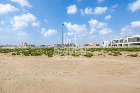 588.35m² Land in District One, UAE No. 221273 3