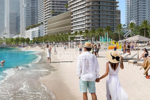 Penthouse de 4 dormitorios en EMAAR Beachfront, UAE No. 221009 3