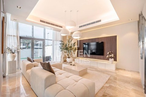 4 bedrooms Villa in Jebel Ali, UAE No. 221055 4