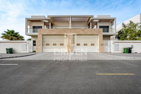 4 bedrooms Villa in Jebel Ali, UAE No. 221055 31