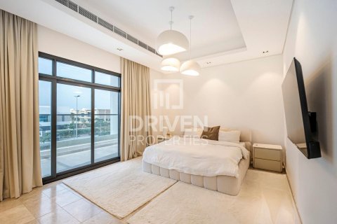 4 bedrooms Villa in Jebel Ali, UAE No. 221055 10