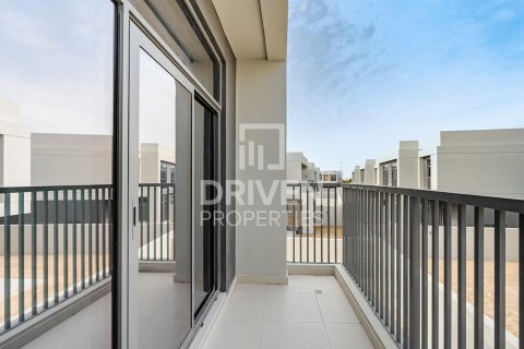 Вилла с 4 спальнями в Dubai South (Dubai World Central), ОАЭ №221049 15