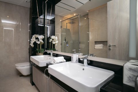 103m² Apartment in Jumeirah Lake Towers, UAE No. 97889 7