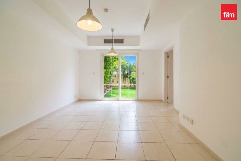 2 bedrooms Villa in Dubai, UAE No. 213447 5