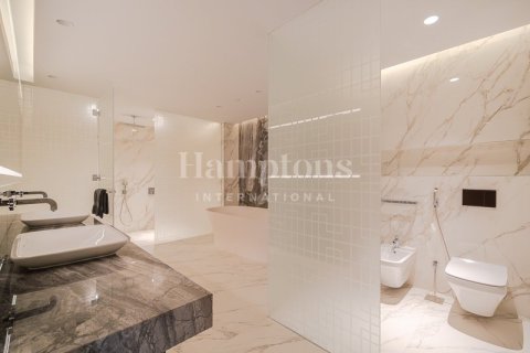 Apartment de 3 dormitorios en FIVE Palm Jumeirah, UAE No. 208234 20