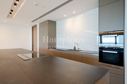Apartment de 3 dormitorios en FIVE Palm Jumeirah, UAE No. 208234 21