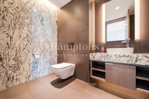 Apartment de 3 dormitorios en FIVE Palm Jumeirah, UAE No. 208234 5