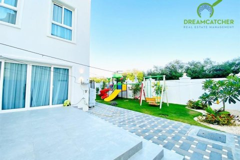 Townhouse de 5 chambres à Al Hamra Village, UAE No. 13044 22