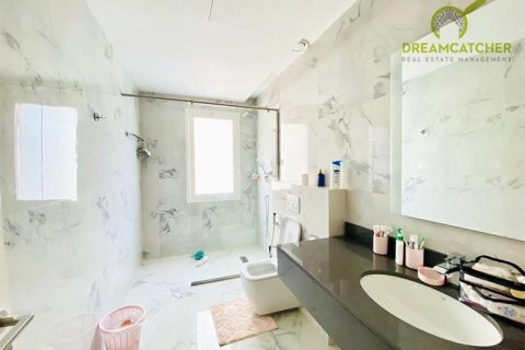 Townhouse de 5 chambres à Al Hamra Village, UAE No. 13044 17