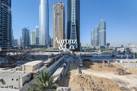 Квартира с 2 спальнями в Icon Tower 2, ОАЭ №208627 13