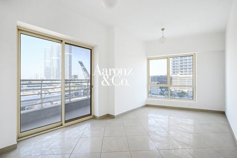 Квартира с 2 спальнями в Icon Tower 2, ОАЭ №208627 3