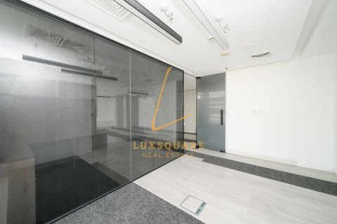 76m² Office in Sheikh Zayed Road, UAE No. 219348 9