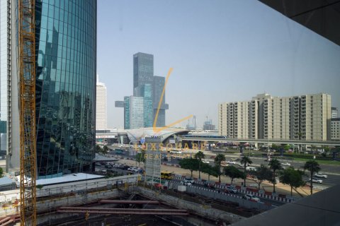 76m² Office in Sheikh Zayed Road, UAE No. 219348 12