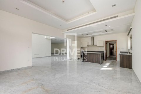 5 bedrooms Villa in District One, UAE No. 212455 4