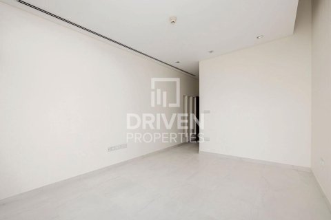 5 bedrooms Villa in District One, UAE No. 212455 11