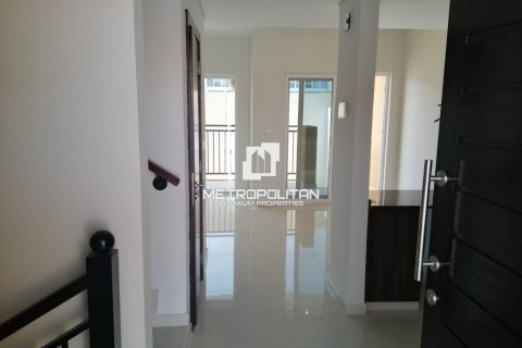 Townhouse de 3 dormitorios en DAMAC Hills (Akoya by DAMAC), UAE No. 128038 15
