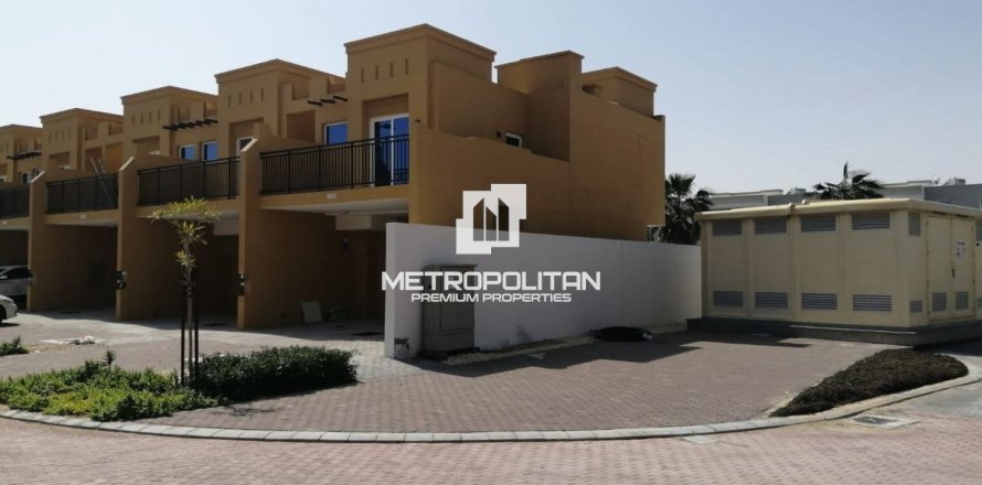 Townhouse de 3 dormitorios en DAMAC Hills (Akoya by DAMAC), UAE No. 128038
