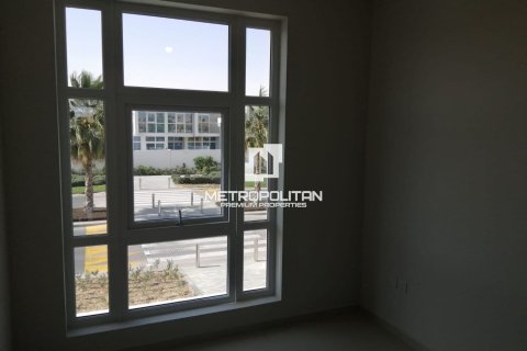 Townhouse de 3 dormitorios en DAMAC Hills (Akoya by DAMAC), UAE No. 128038 12